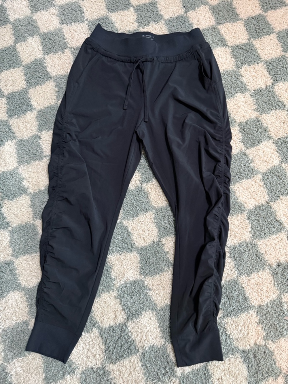 ATHLETA Attitude Pants Black Pull On Ruched Sides Dance Athletic Workout Size 2 - Picture 4 of 7